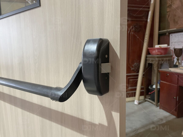 Interior double glazed windows and wooden doors - 图片 8